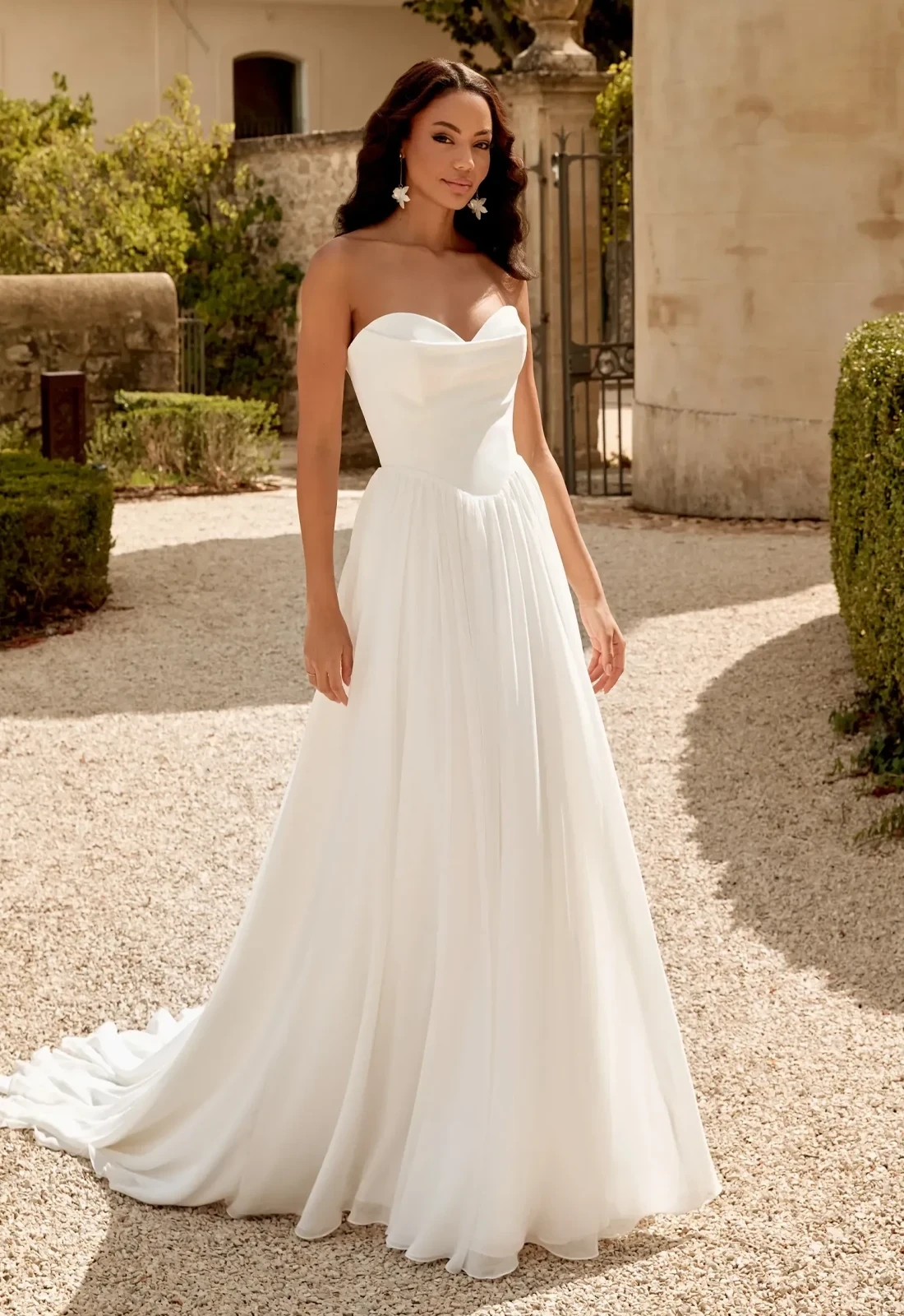 Model wearing a Simple Yet Elegant gown