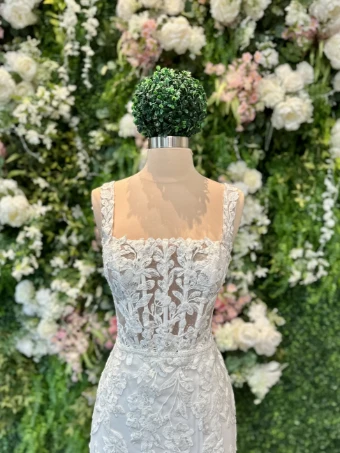 Diamond Couture Dominique #0 thumbnail