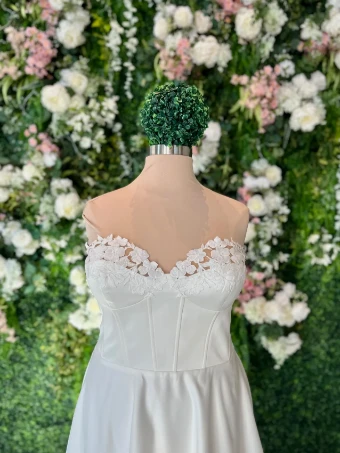 Diamond Couture Olivia #0 thumbnail