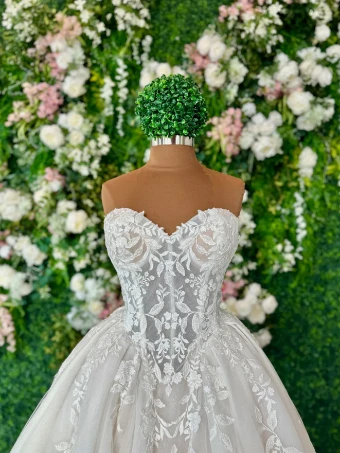 Diamond Couture Aubrey #0 thumbnail