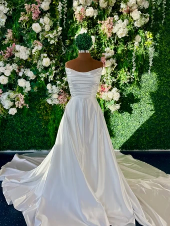 Diamond Couture Marianne #1 thumbnail