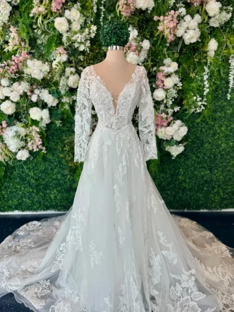 Diamond Couture Raquel #1 thumbnail