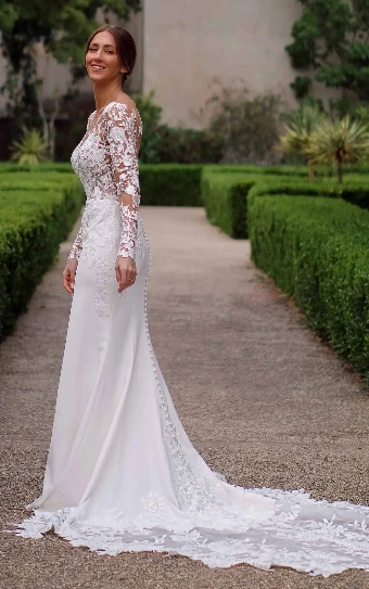 Essense of Australia - OTR Style #D3379 #7 (IV-PL) Ivory Gown w Porcelain Tulle Illusion thumbnail