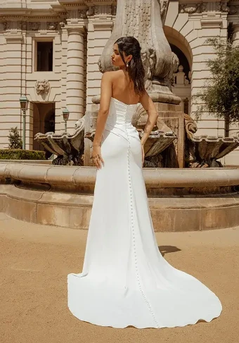 Essense of Australia - OTR Style #D3634 #1 (IVR) Ivory thumbnail