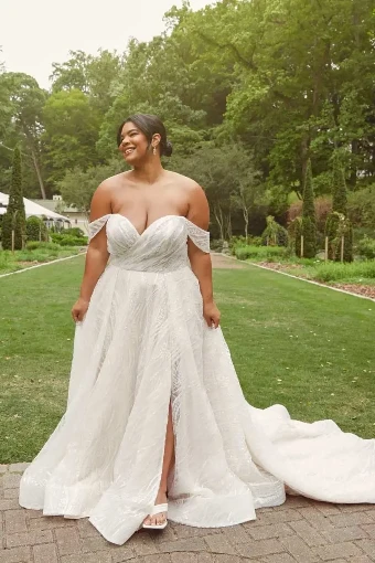 Essense of Australia - OTR Style #D3648 #1 Ivory Patterned Tulle and Organza over Ivory Gown thumbnail
