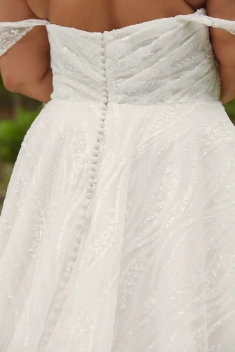 Essense of Australia - OTR Style #D3648 #0 Ivory Patterned Tulle and Organza over Ivory Gown thumbnail
