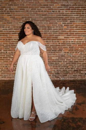 Essense of Australia - OTR Style #D3648 #8 Ivory Patterned Tulle and Organza over Ivory Gown thumbnail