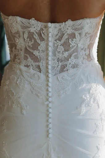 Essense of Australia - OTR Style #D4120 #5 Ivory/Ivory thumbnail