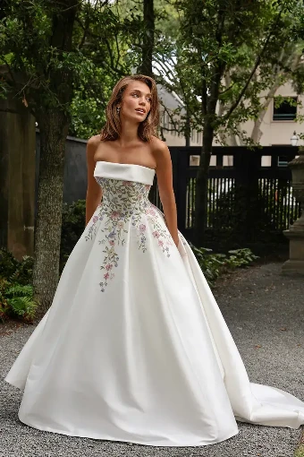 Essense of Australia - OTR Style #D4217 #1 Blue Blush Lace on Ivory Gown thumbnail