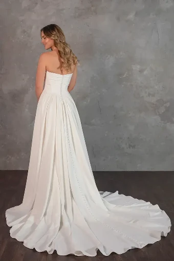 Essense of Australia - OTR Style #D4269 #0 Ivory thumbnail