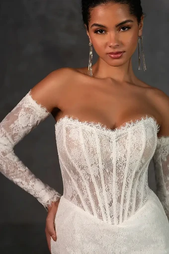 Essense of Australia - OTR Style #D4287 #6 Ivory Lace on Tulle over Ivory Gown thumbnail