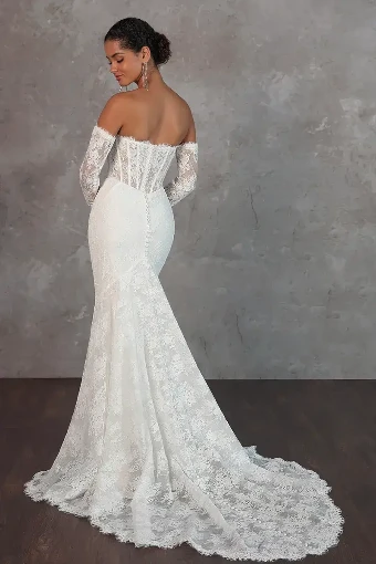 Essense of Australia - OTR Style #D4287 #3 Ivory Lace on Tulle over Ivory Gown thumbnail
