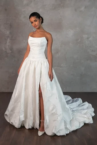 Essense of Australia - OTR Style #D4325 #0 Pure Ivory Jacquard (Taffeta Jacquard) thumbnail