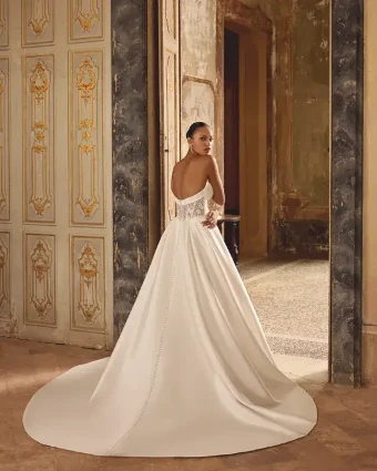 Justin Alexander - OTR Style #88448 #0 Latte/Ivory thumbnail